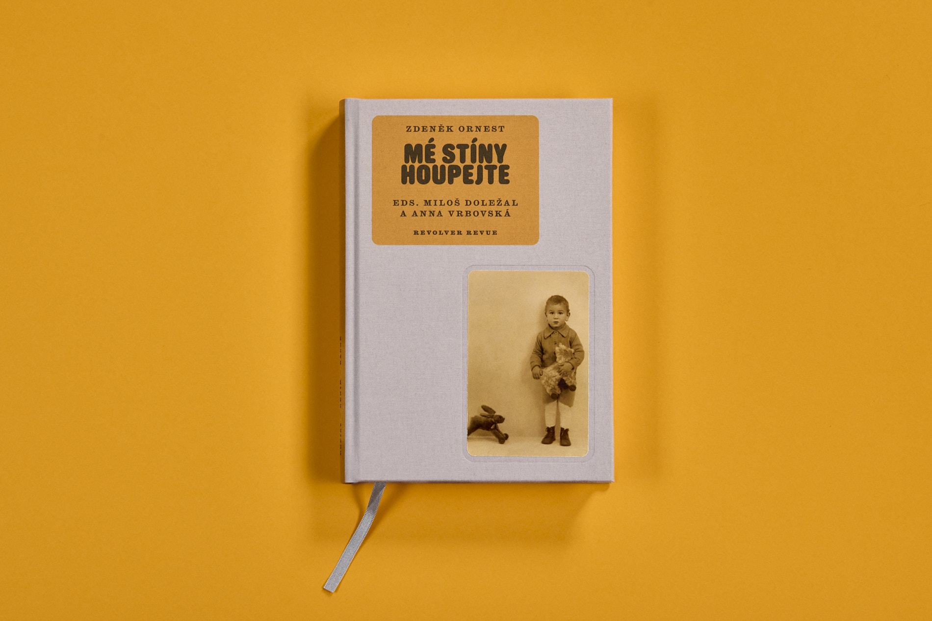 Obrázek: revolver-revue-me-stiny-houpejte26294